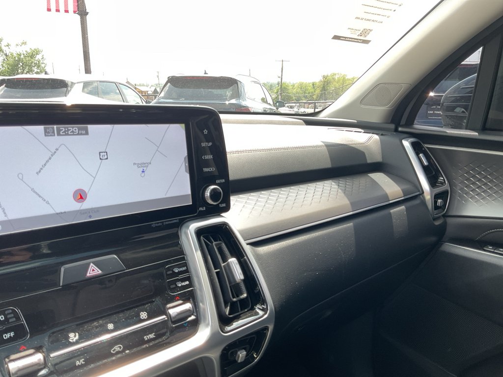 Used 2022 Wolf Gray Kia SX image 37