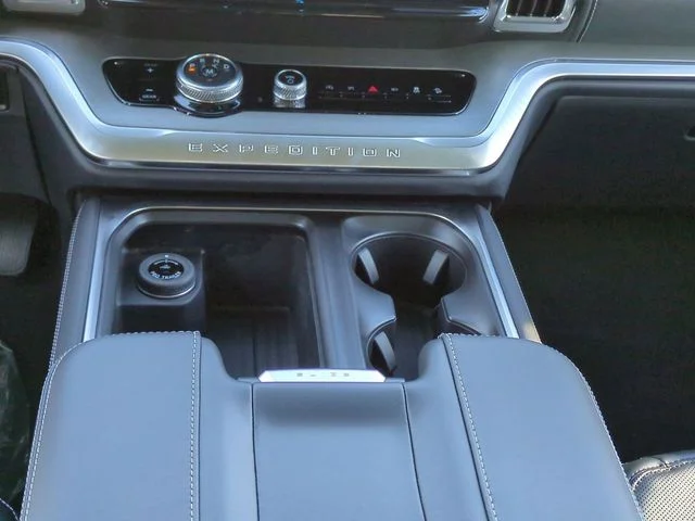 New 2026 Space Silver Metallic Ford Platinum® image 19