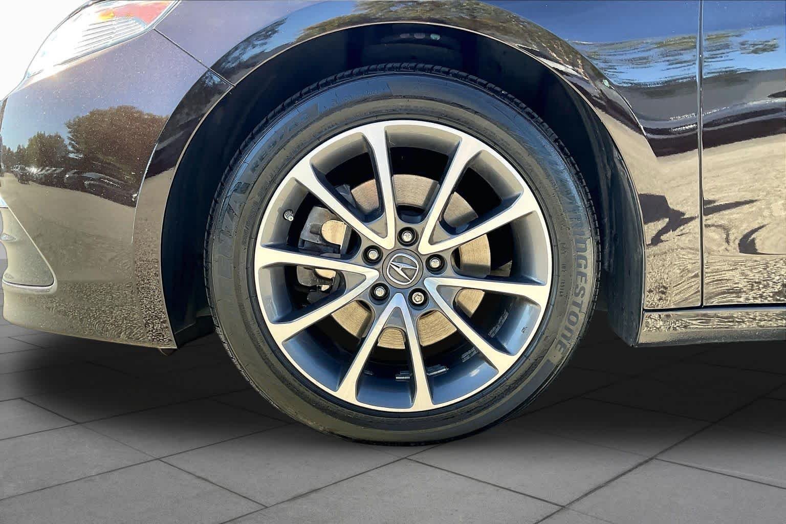 2017 Acura TLX Technology Package - Photo 11