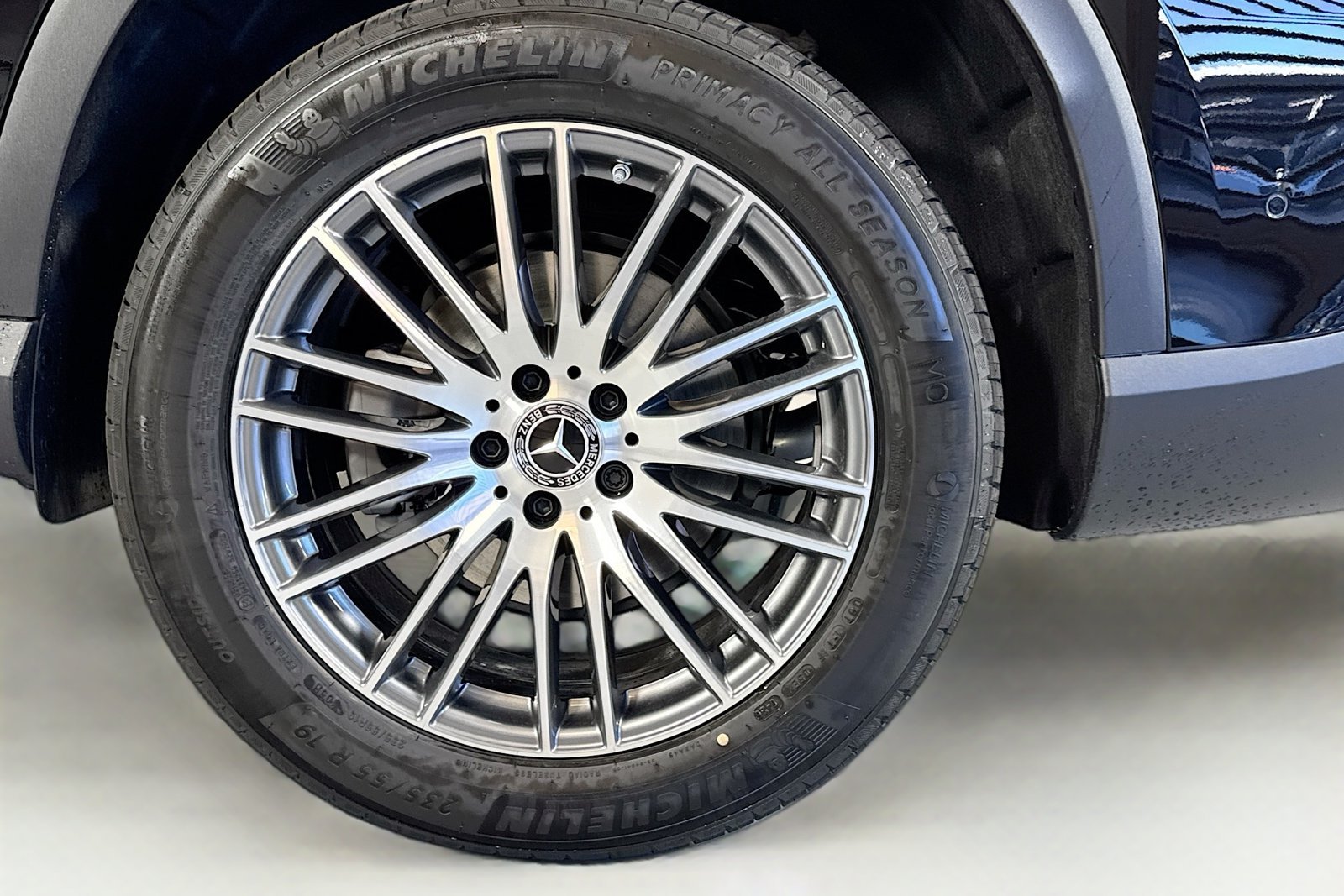 New 2026 Black Mercedes-Benz GLC 300 image 29