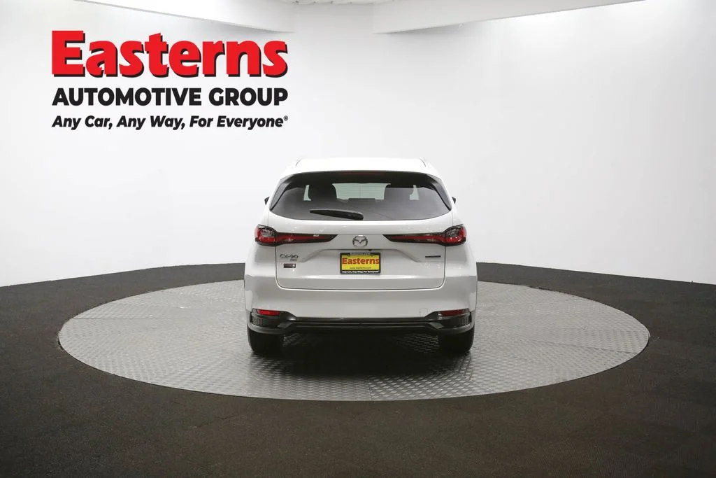 Used 2024 White Mazda Preferred image 40