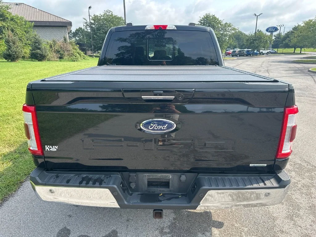 Used 2022 Black Ford Lariat image 8