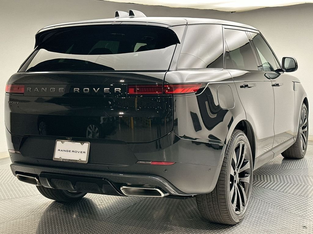 New 2026 Santorini Black LAND ROVER SE image 11