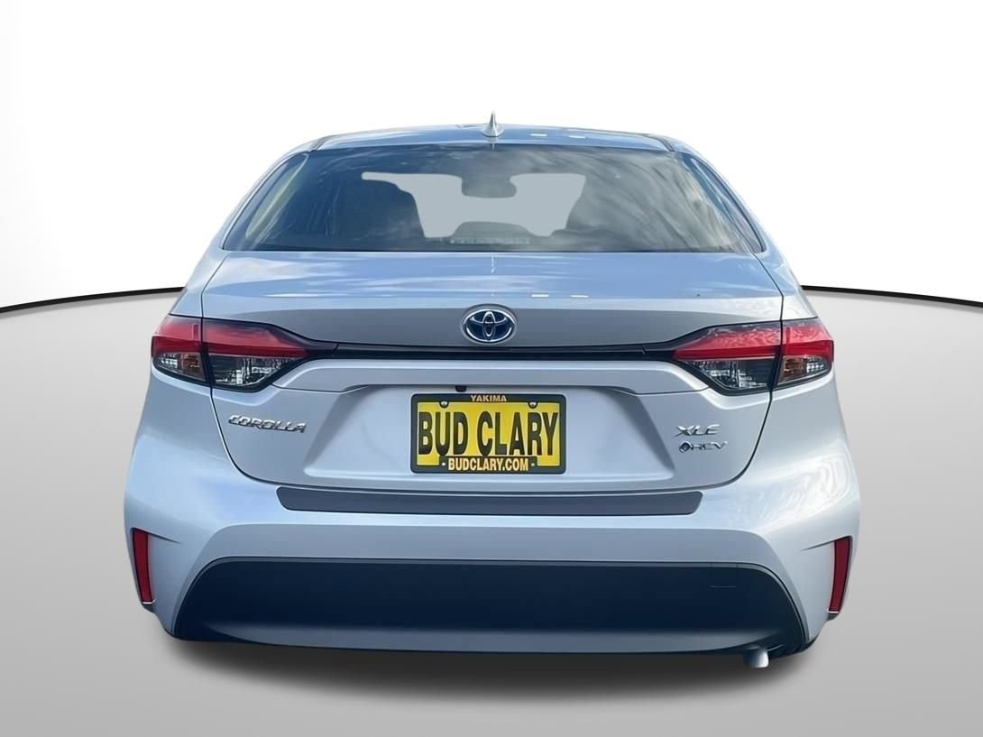 2025 Toyota Corolla LE - Photo 6