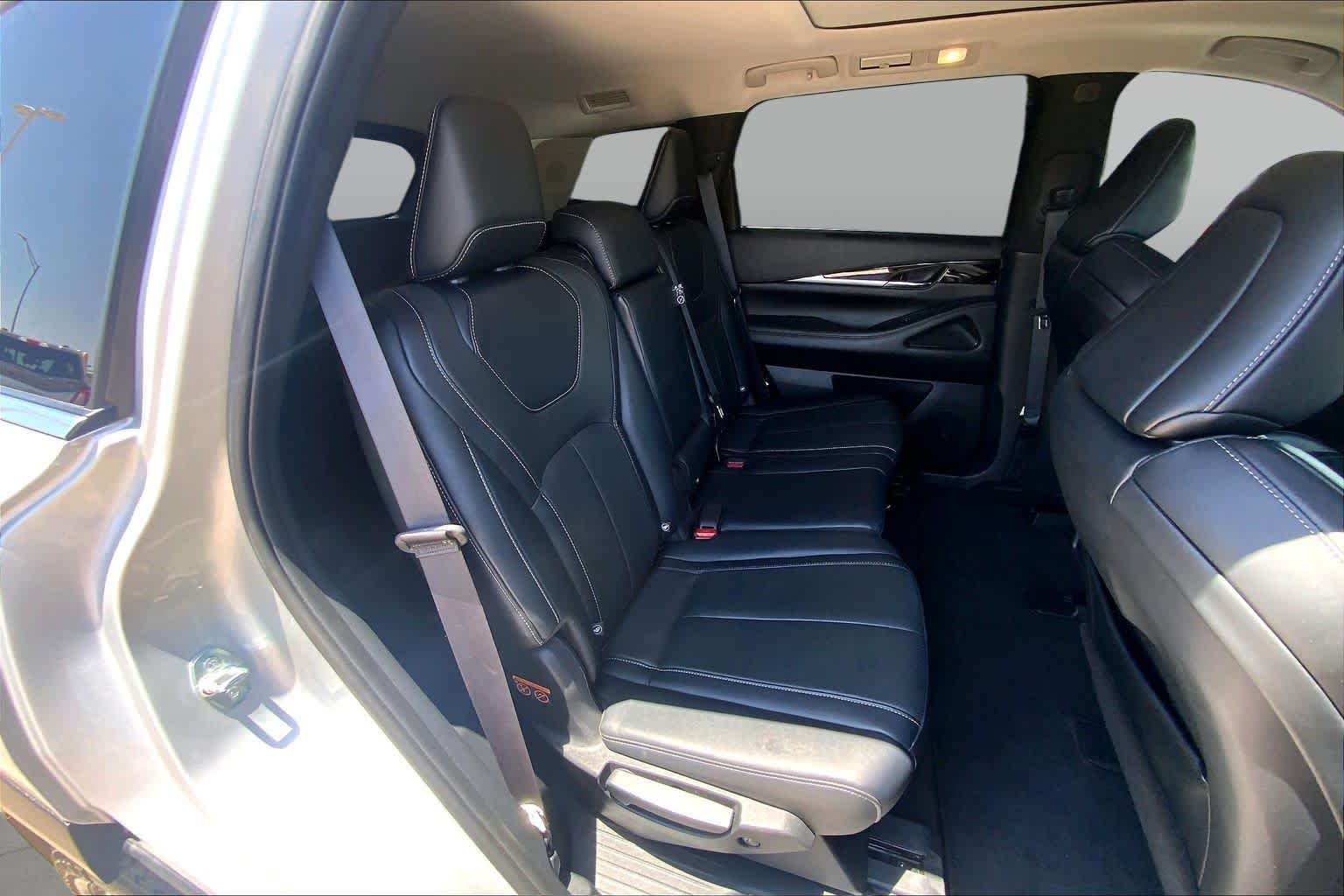 Certified Used 2023 Liquid Platinum INFINITI PURE image 20