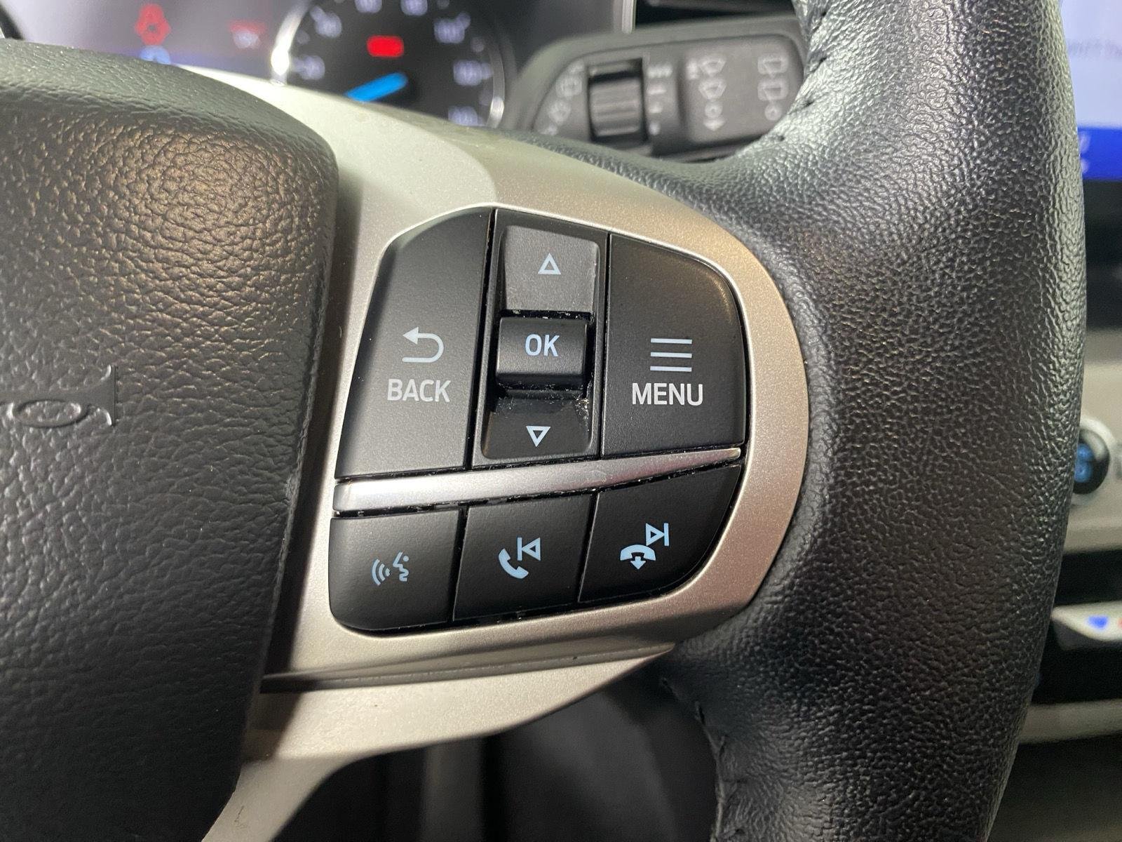 Used 2023 Agate Black Ford XLT image 16