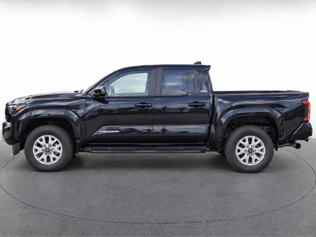 Used 2025 Black Toyota SR5 image 2