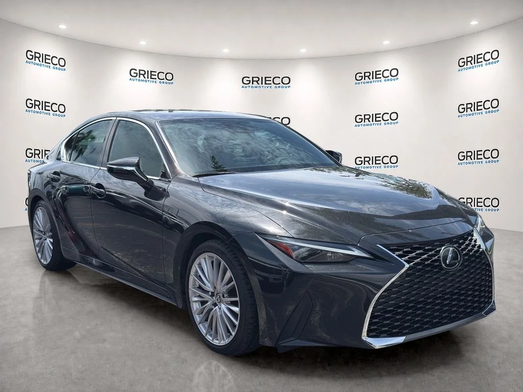 2023 Lexus IS