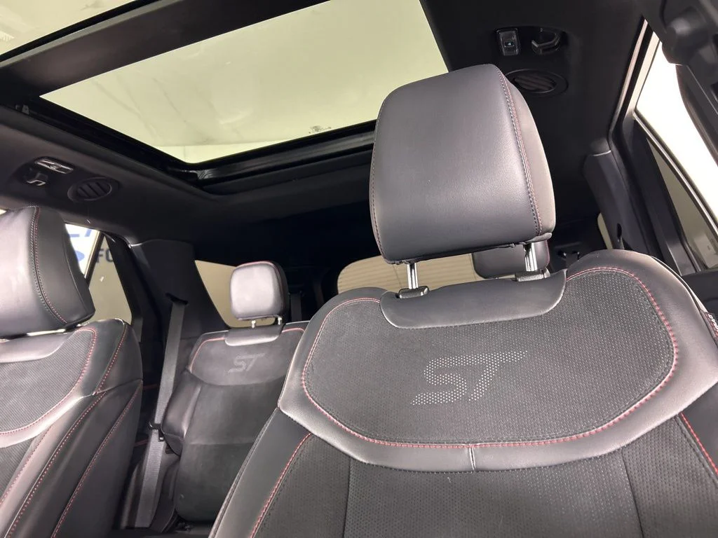 2025 Ford Explorer ST - Photo 29