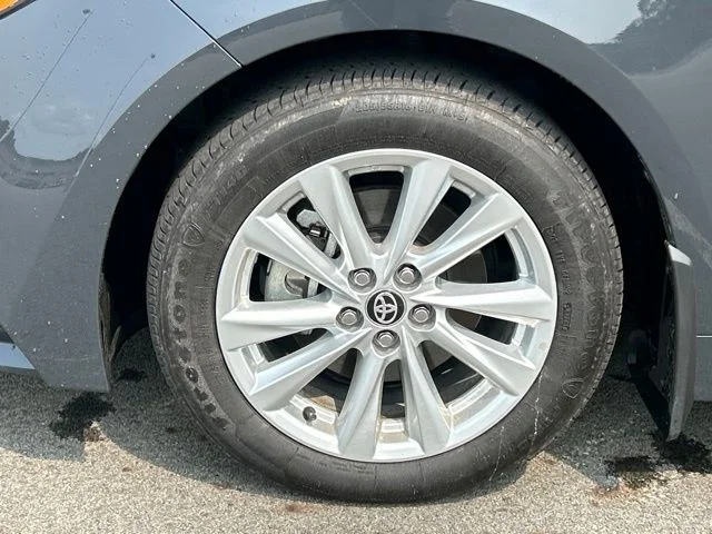 Used 2024  Toyota LE image 10