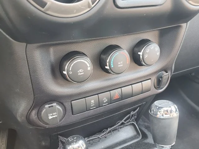 Used 2015 Gray Jeep Sport image 20