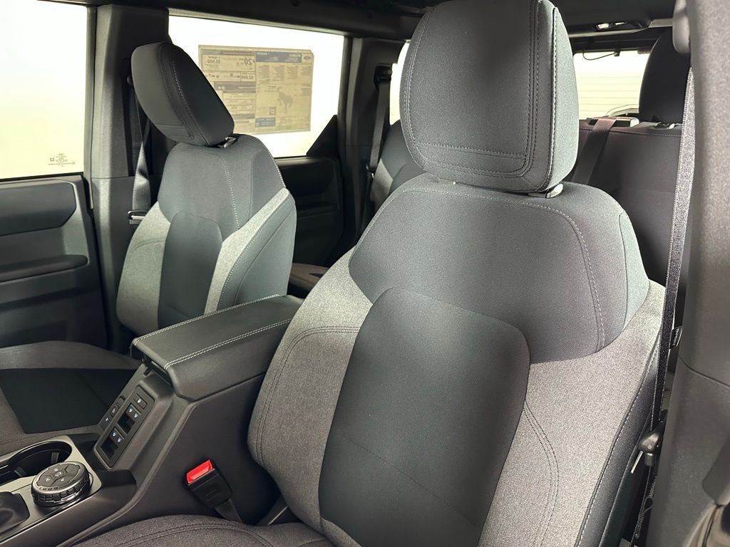 2025 Ford Bronco 4-Door Base - Photo 15