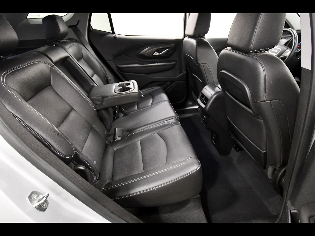 2022 GMC Terrain SLT - Photo 17