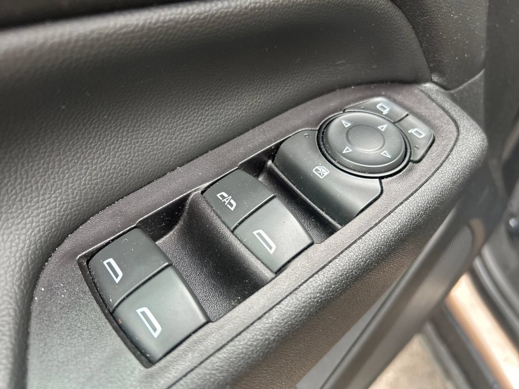 2019 Chevrolet Equinox 2FL - Photo 19