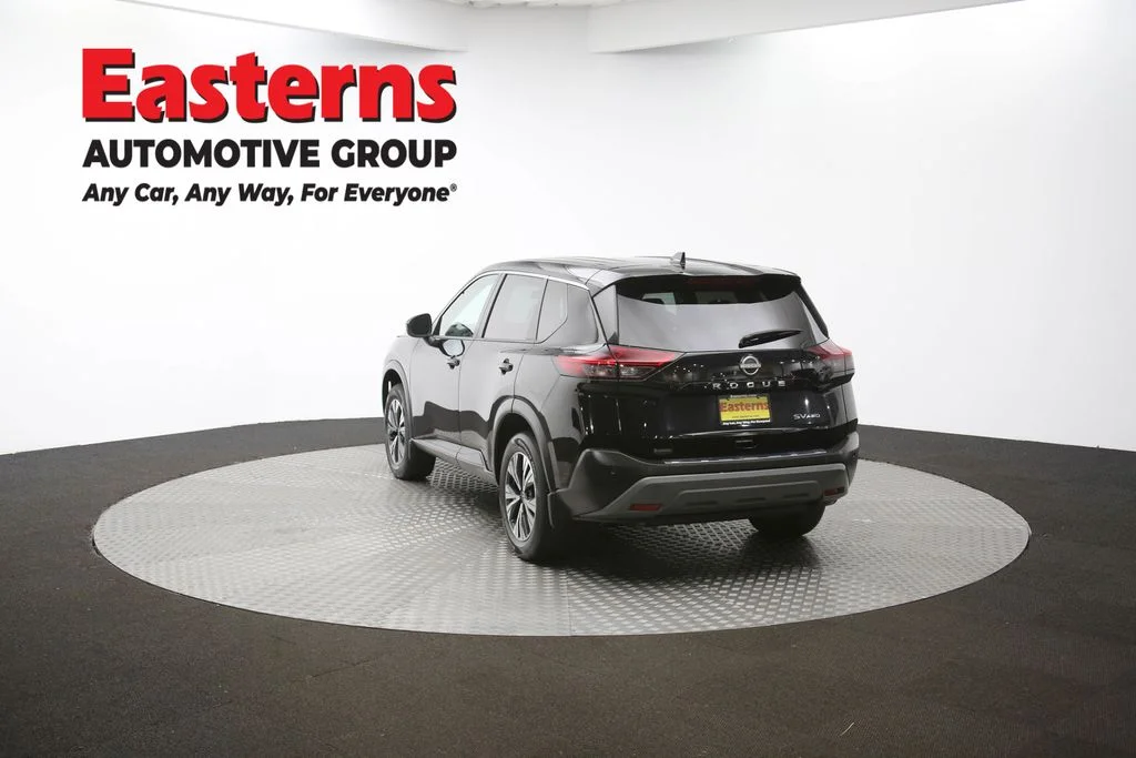 Used 2022 Black Nissan SV image 59