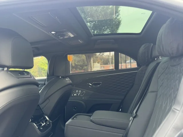 Used 2023 Black Sapphire Metallic Bentley Speed image 9