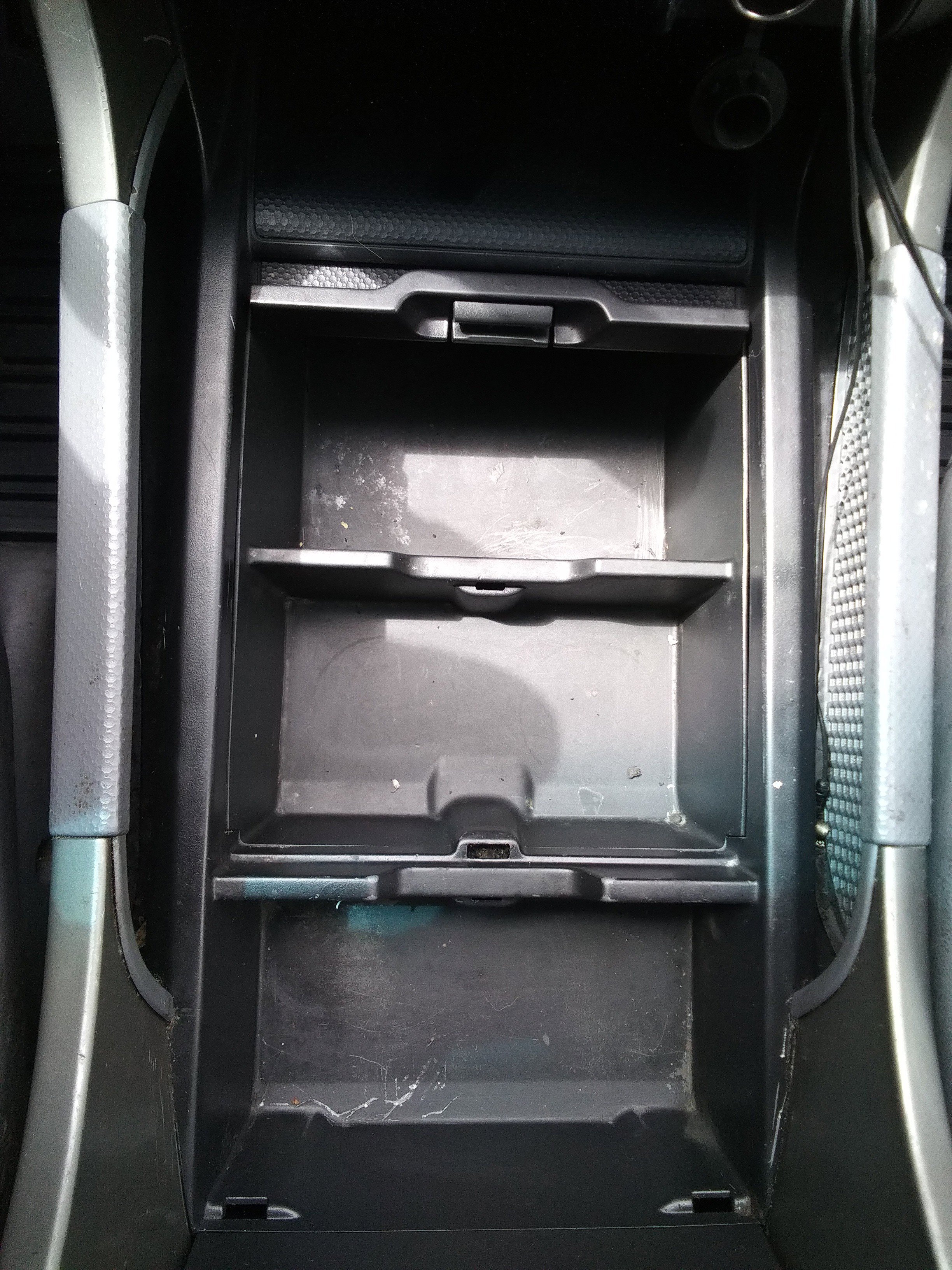 Used 2004 Silver Honda EX-L image 13
