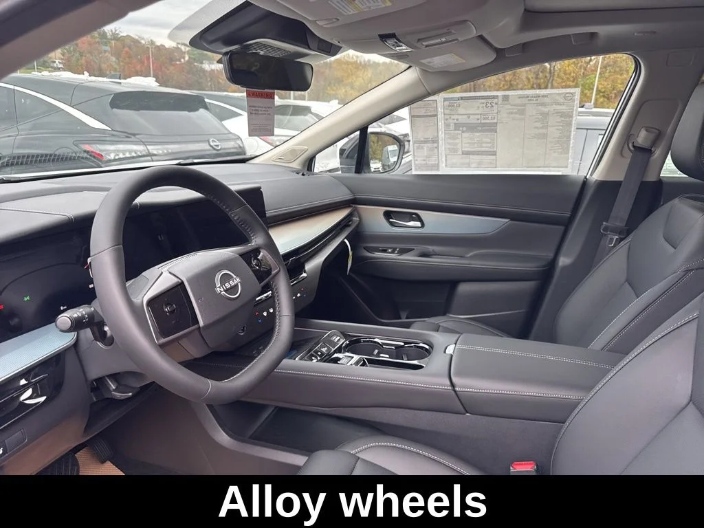 New 2026 White Nissan SL image 18
