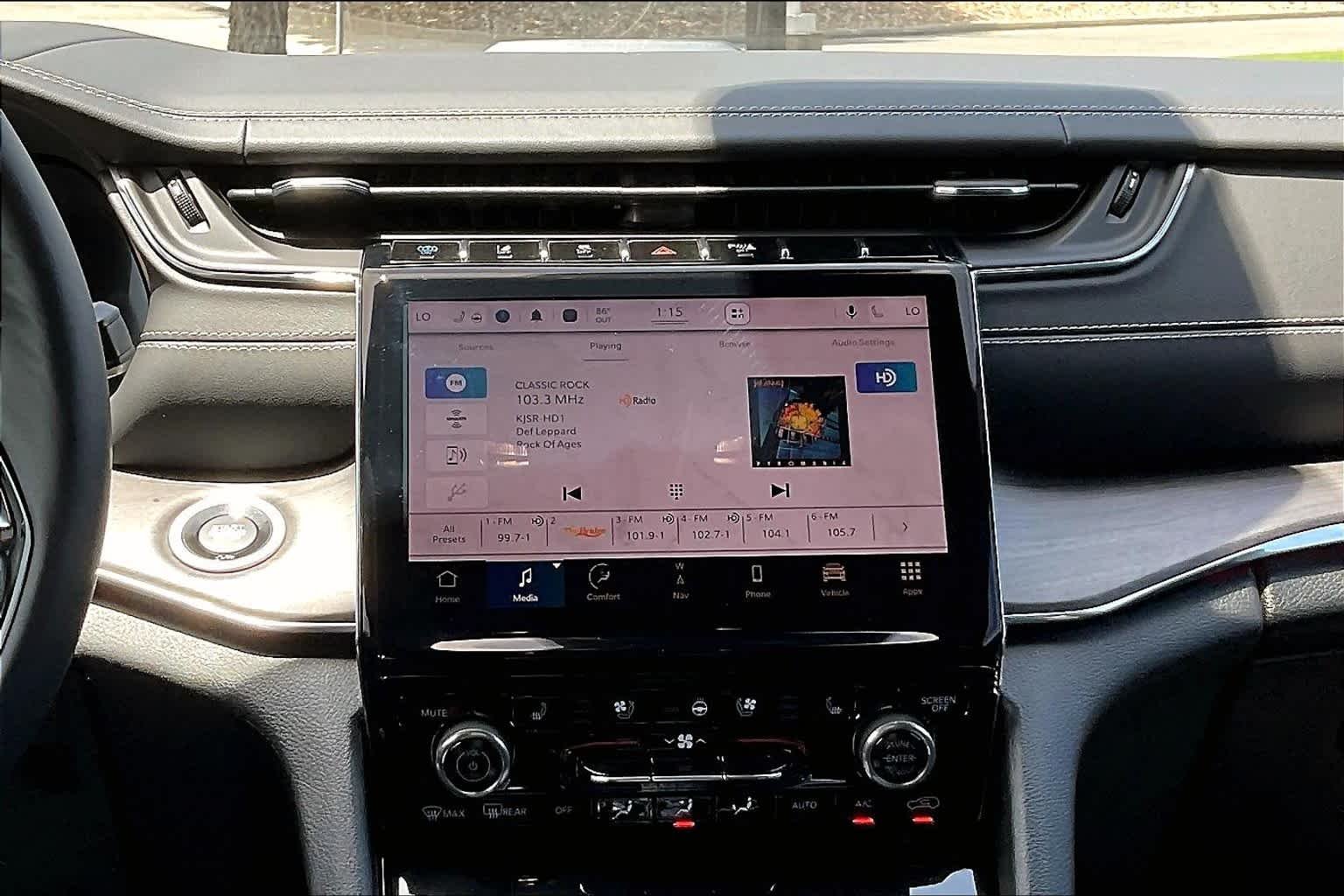 2023 Jeep Grand Cherokee Overland 4xe - Photo 6