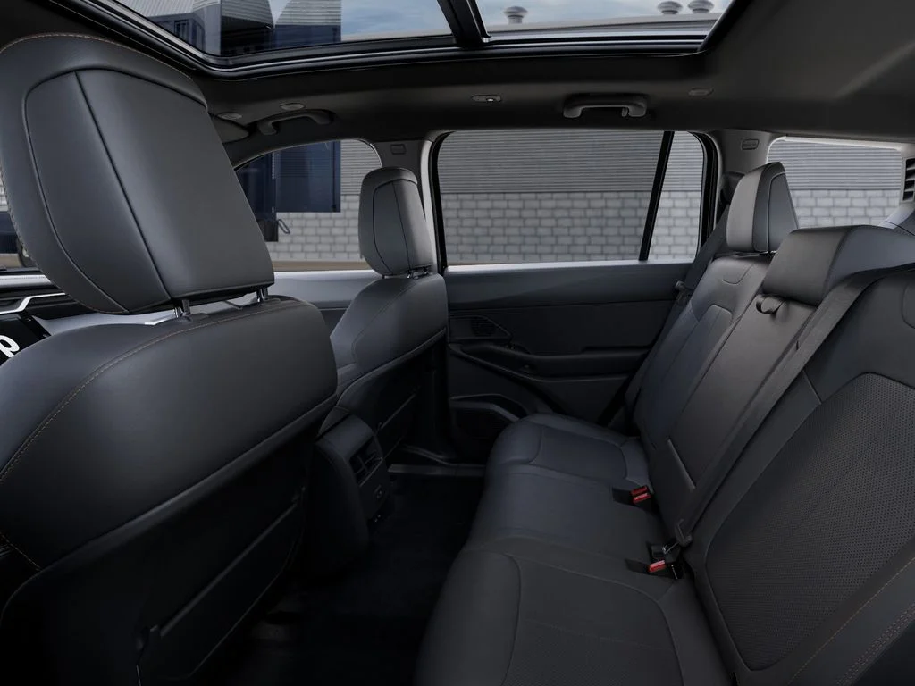 New 2026 Diamond Black Crystal Pearl-Coat Exterior Paint Jeep Limited image 24