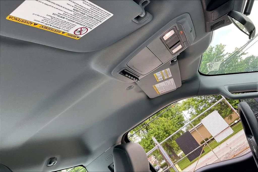 New 2026 Oxford White Ford F-250® XL image 21