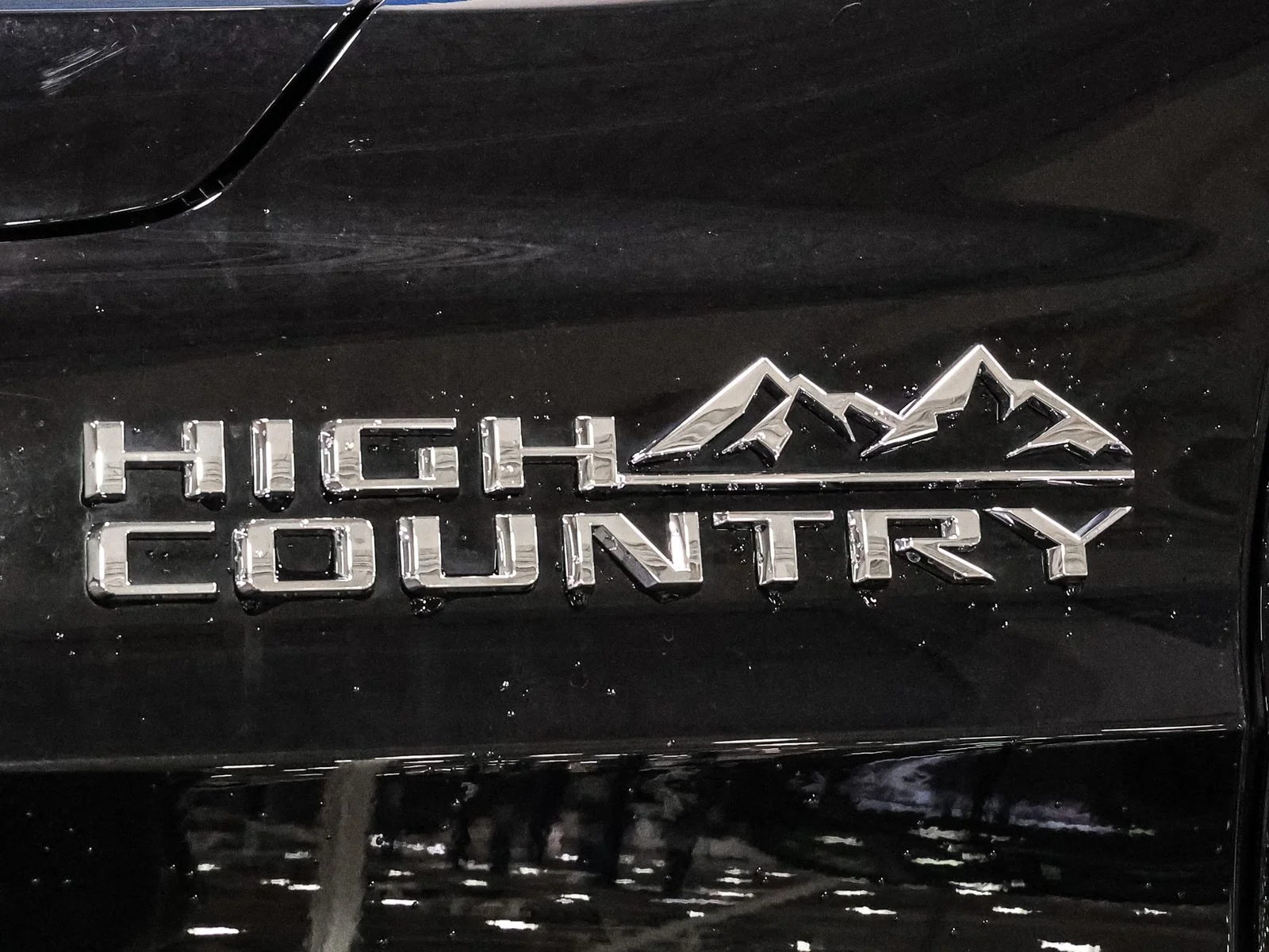 Used 2022 Black Chevrolet High Country image 19