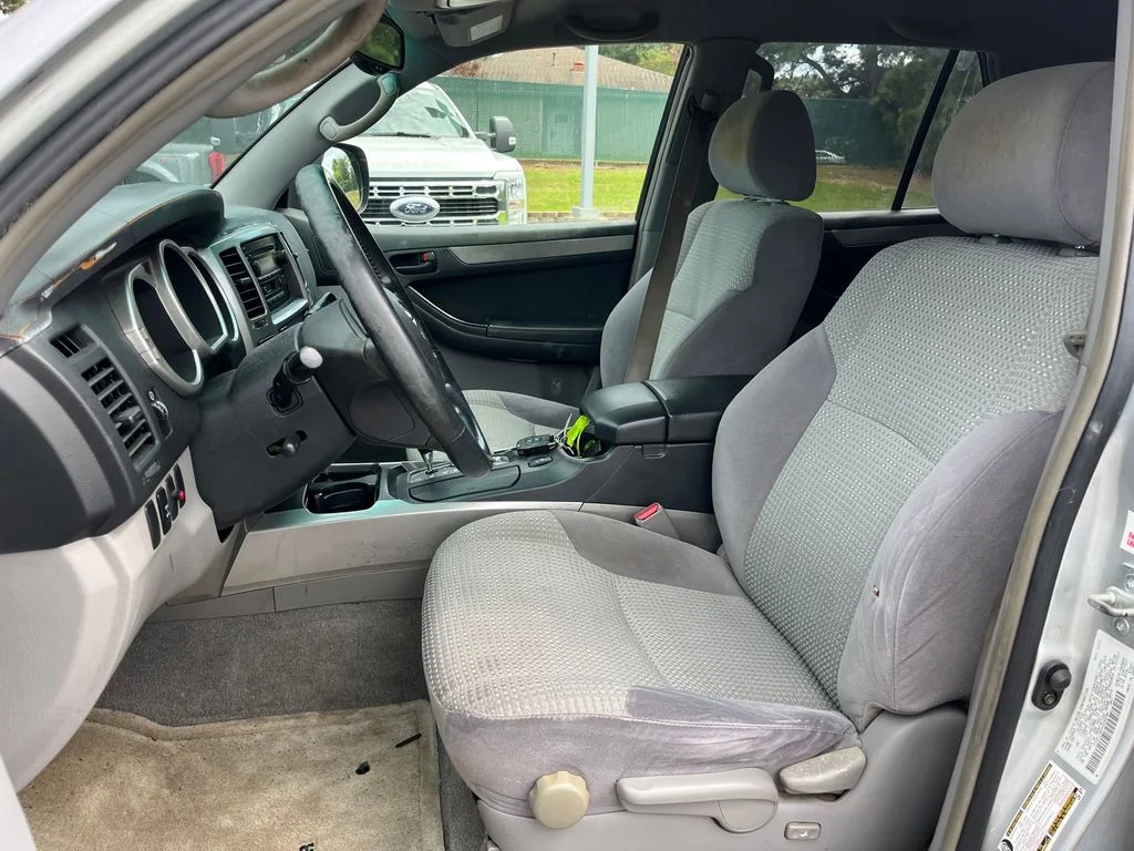 Used 2004 Titanium Metallic Toyota SR5 image 6