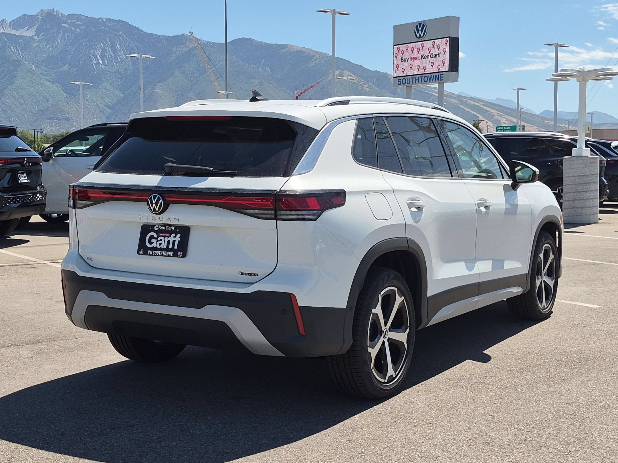 New 2026 Pure White Volkswagen SE image 3