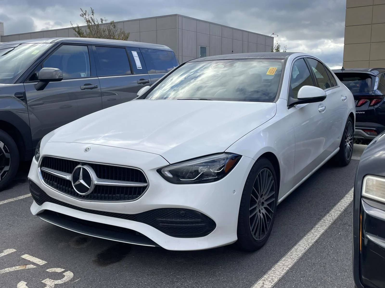 Used 2023 Polar White Mercedes-Benz C300 4MATIC® image 3