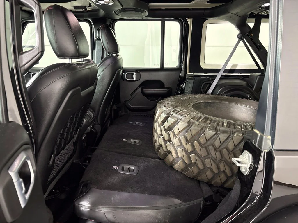 Used 2021 Black Jeep Unlimited Rubicon image 25