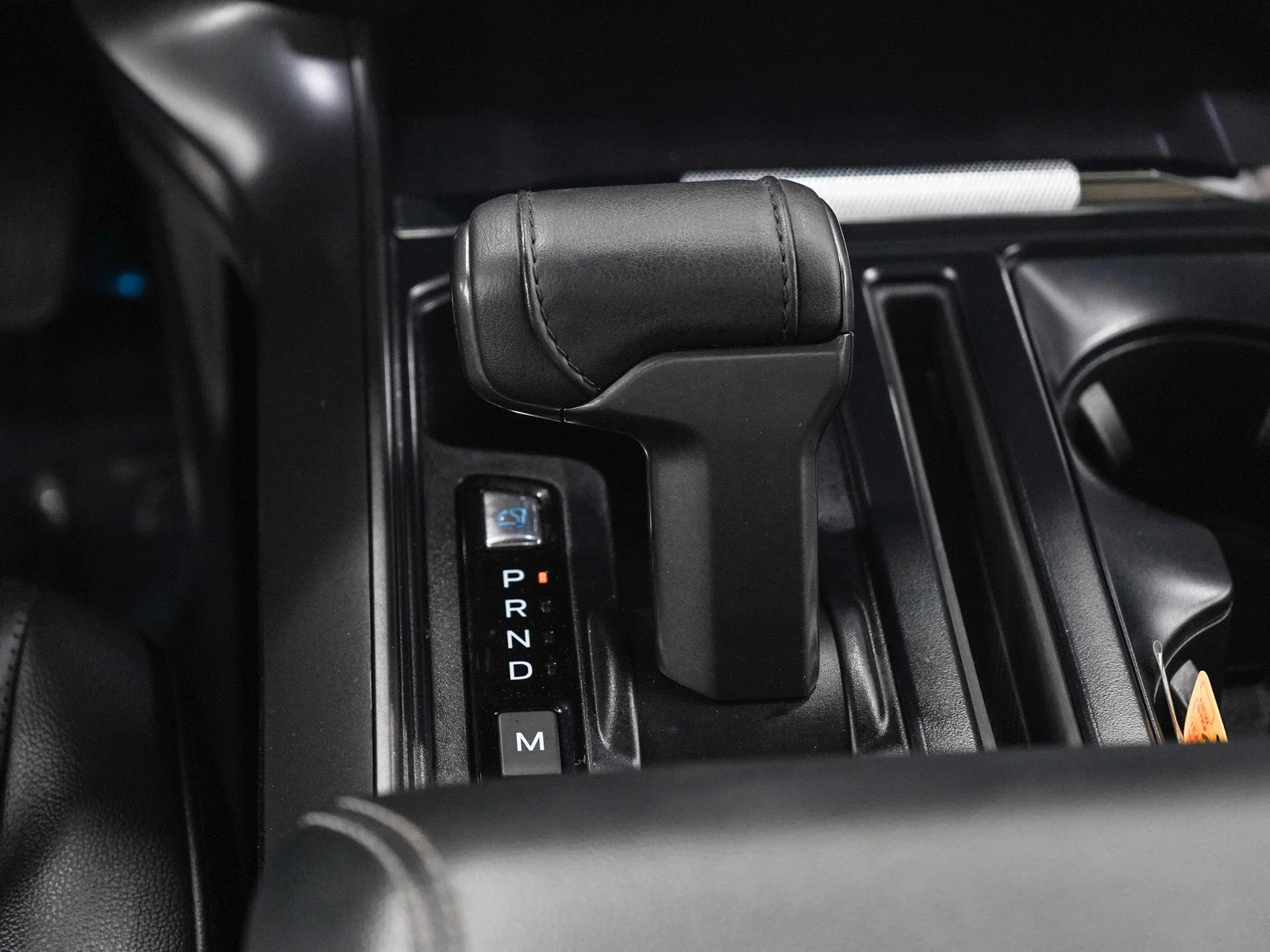 Used 2024 Agate Black Metallic Ford LARIAT image 19