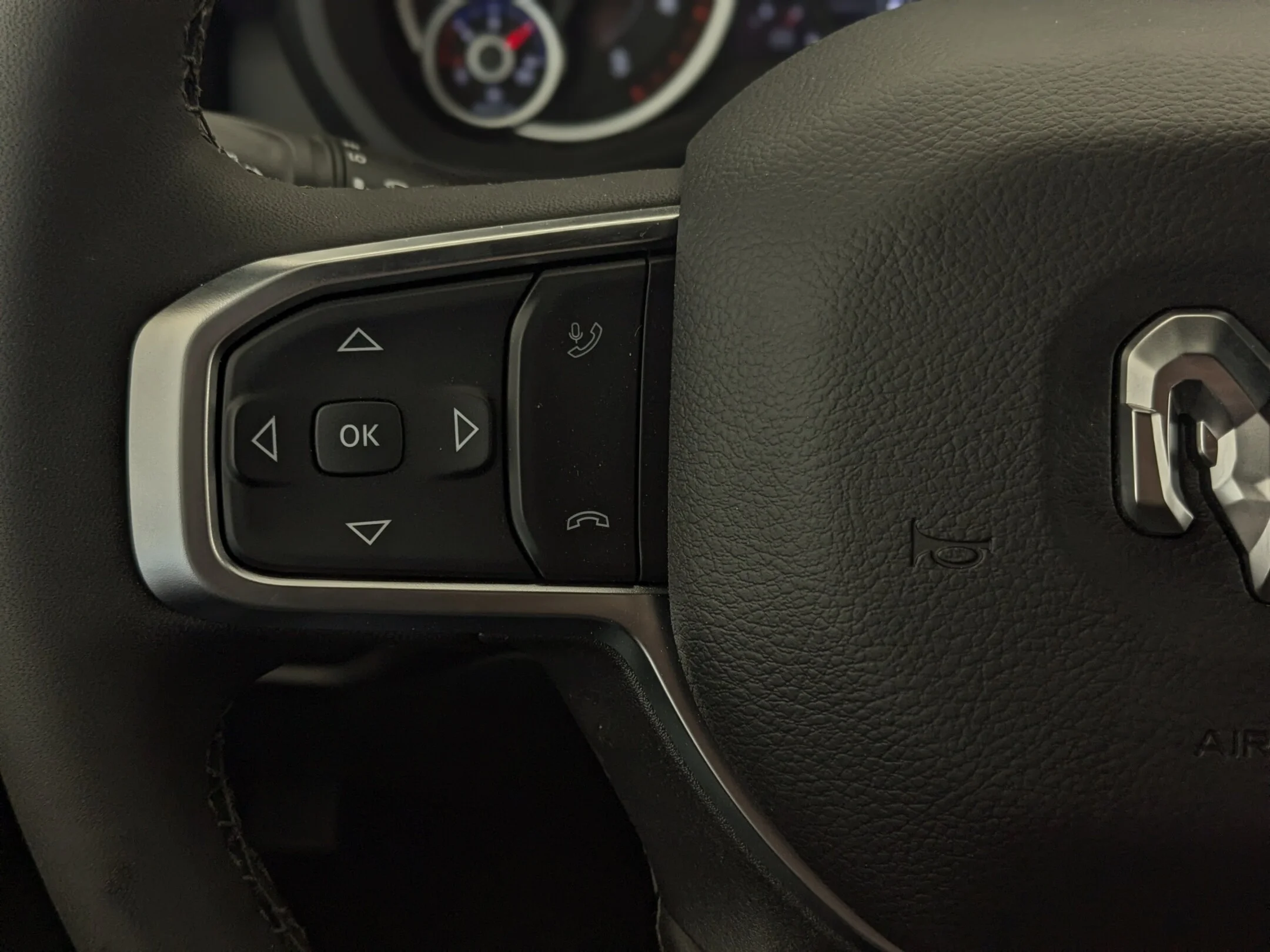 New 2026 Black RAM Rebel - - Level 1 Grp - 5th Wheel/Gooseneck Prep - Ventilated Leather Seats - Alpine Audio & More! image 17