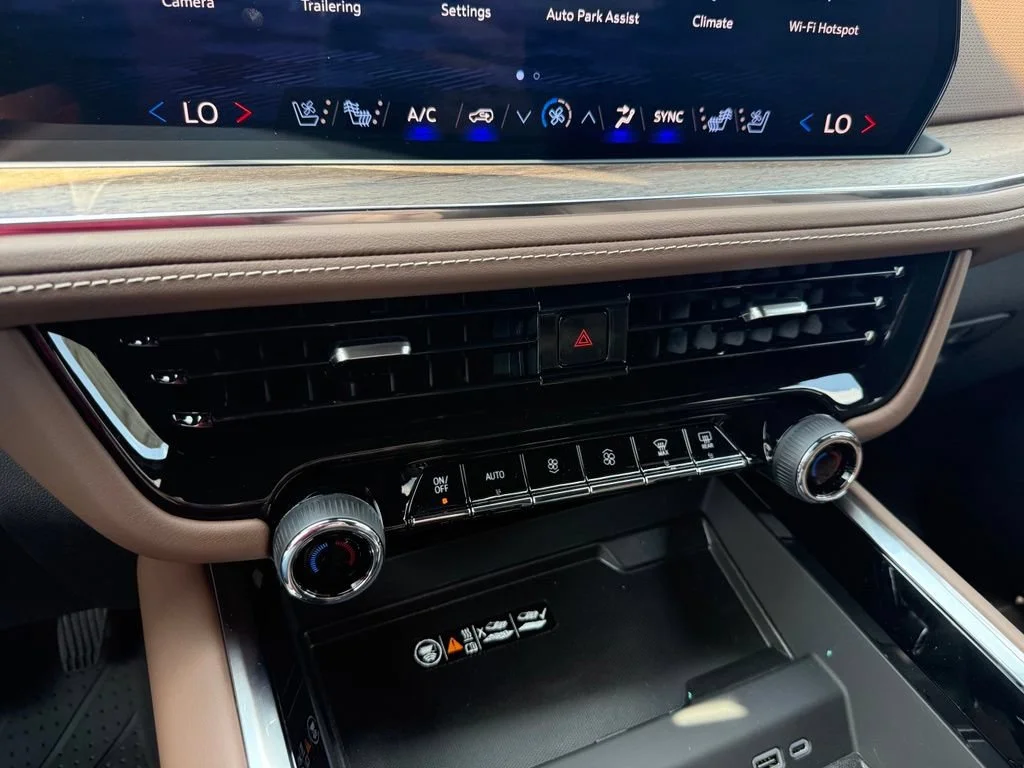 2026 Chevrolet Suburban High Country - Photo 26