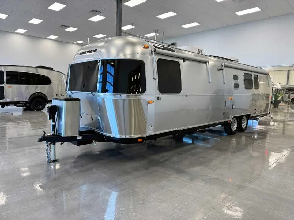 New 2026 SILVER AIRSTREAM  image 4