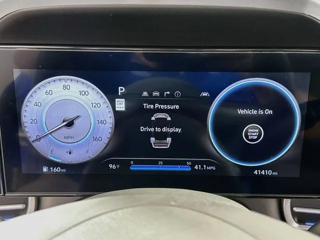 Certified Pre-Owned 2024 Hyundai Elantra SEL