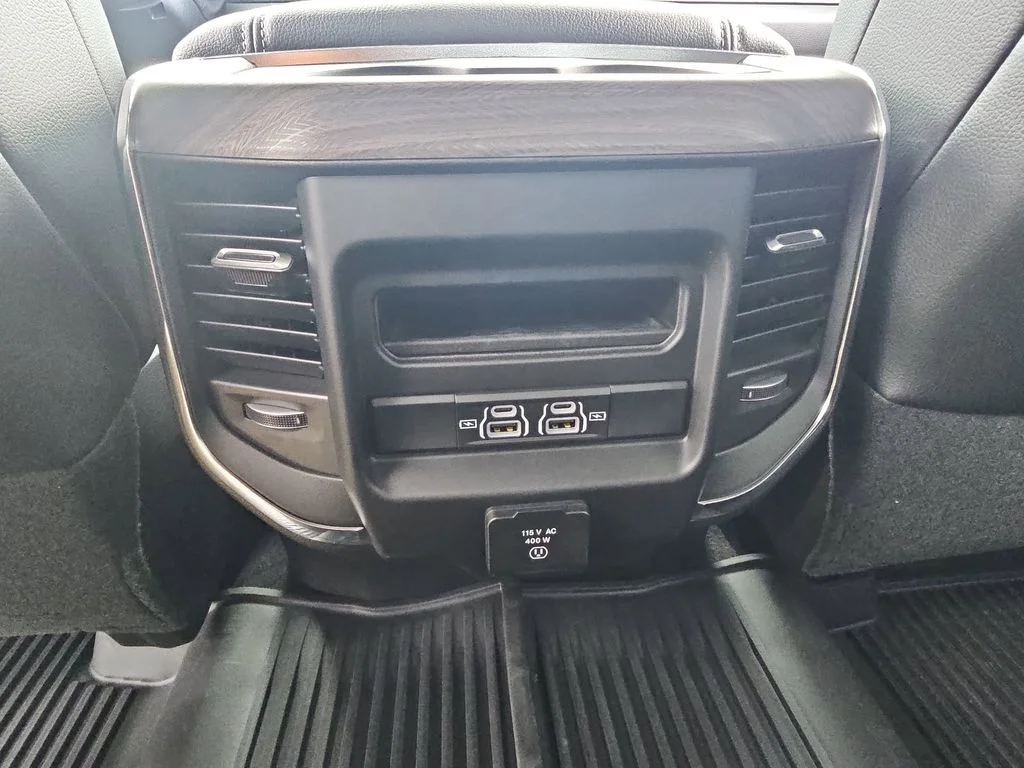 2026 RAM 3500 Laramie - Photo 45