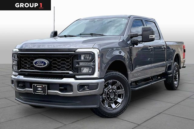 Pre-Owned 2024 Ford Super Duty F-250 Pickup LARIAT 4WD Crew Cab Pickup