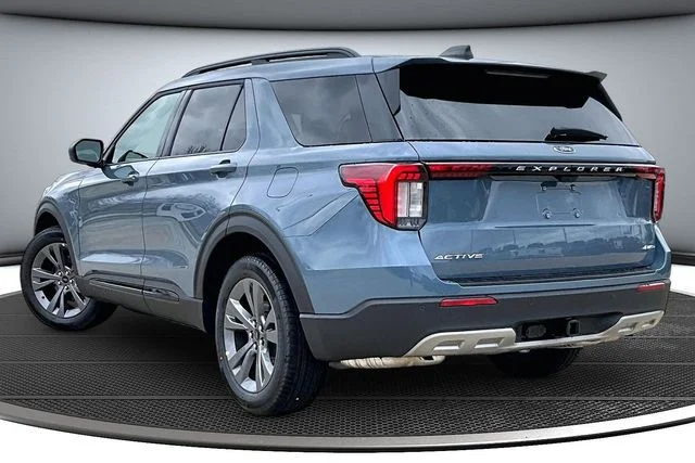 New 2026 Vapor Blue Metallic Ford Active image 3