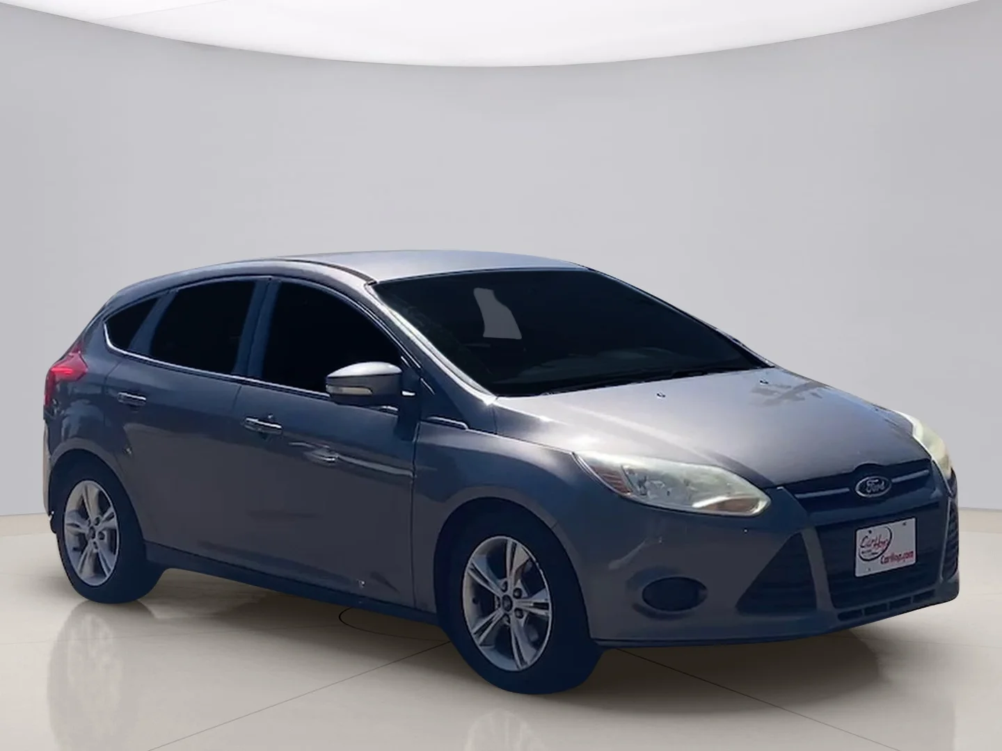 Used 2014 Grey Ford SE image 7