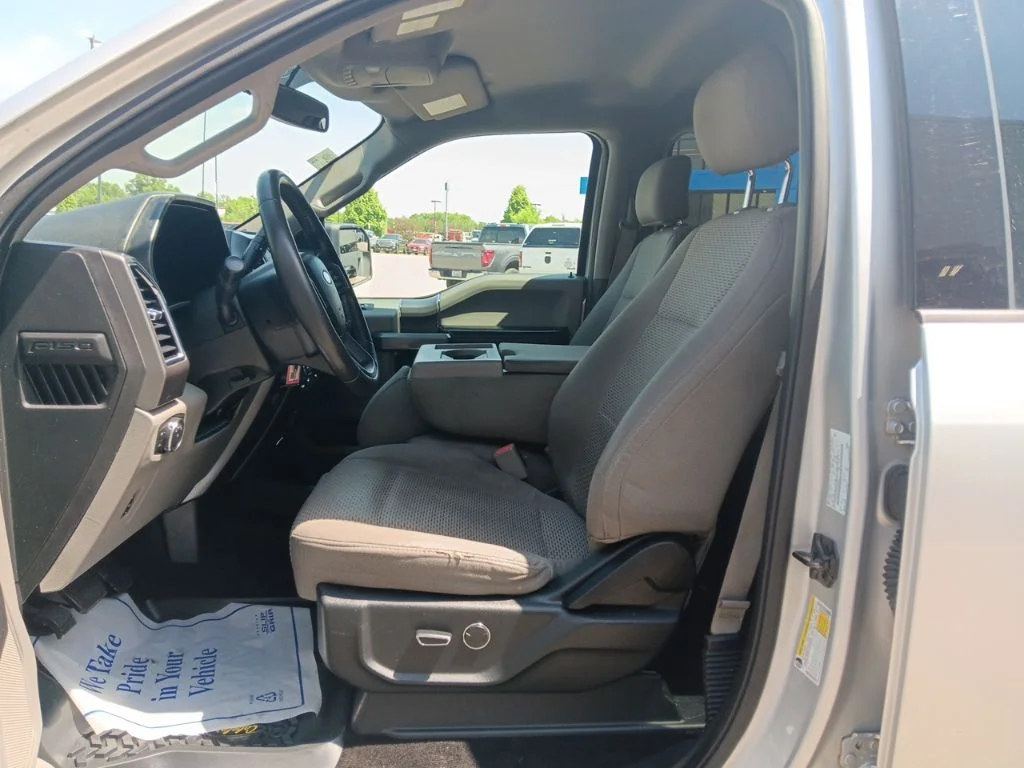 Used 2016 Ingot Silver Metallic Ford XLT image 27