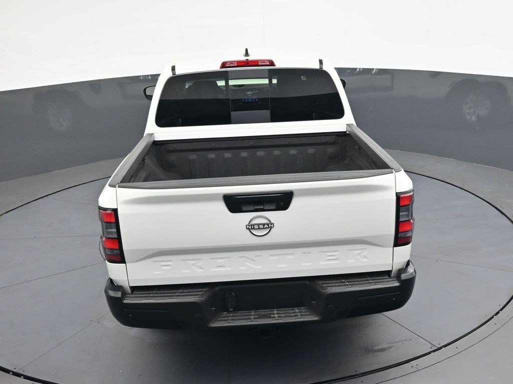 Certified Used 2026 Glacier White Nissan S image 31