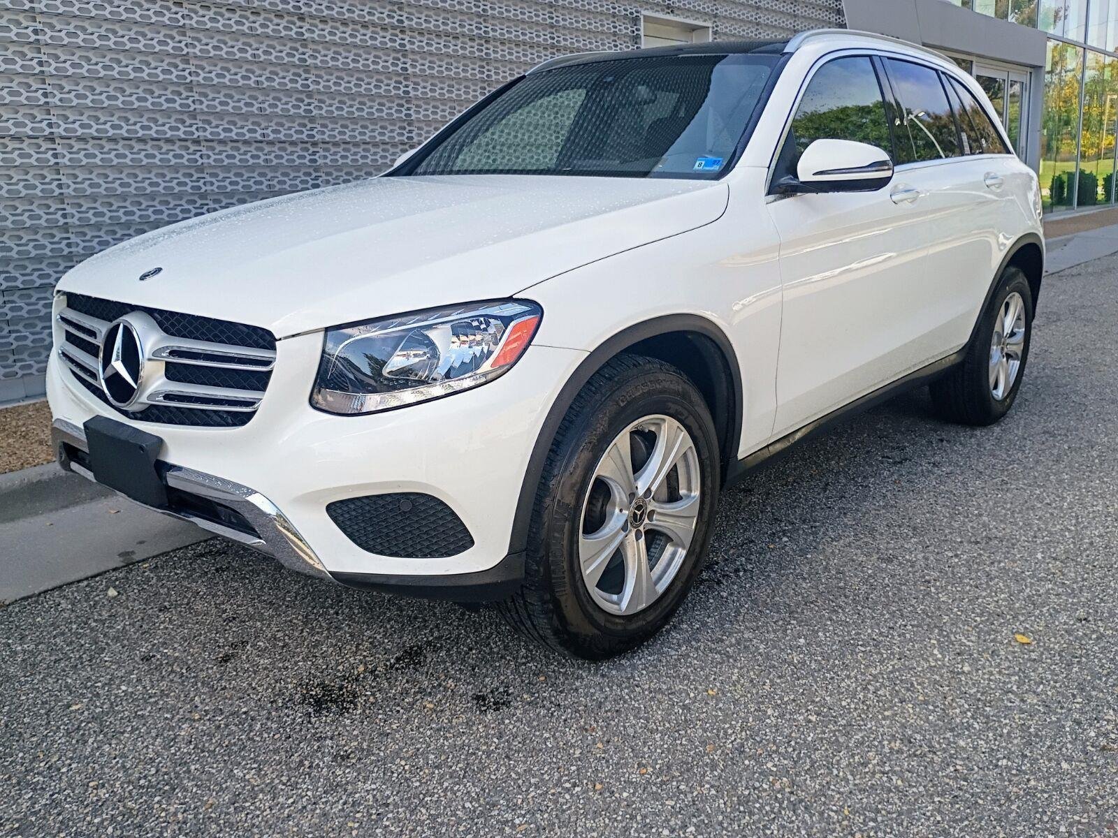Used 2017 Polar White Mercedes-Benz GLC 300 image 3