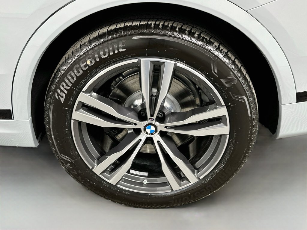 New 2027 Brooklyn Grey Metallic BMW xDrive40i image 23