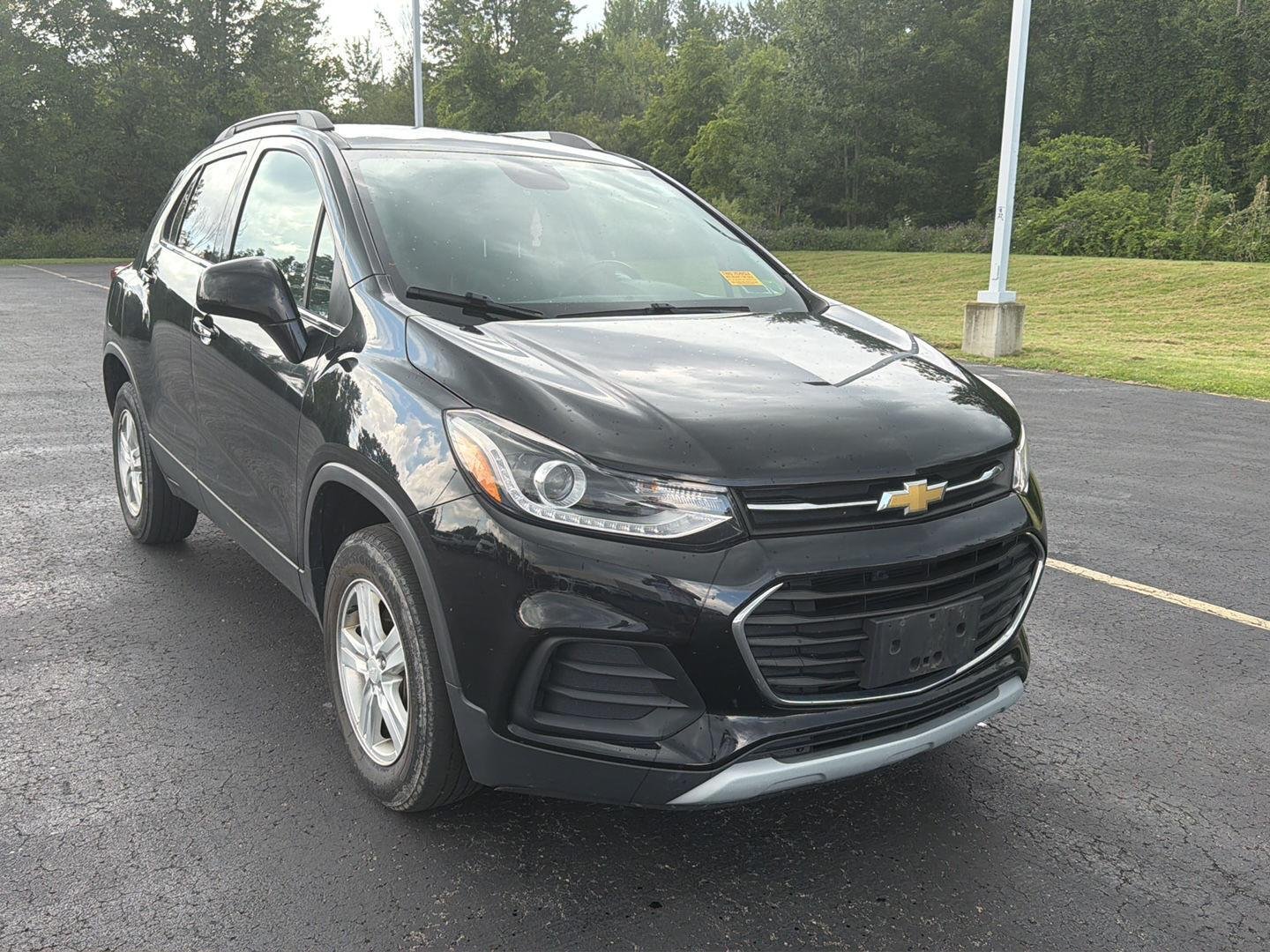 Used 2018 Mosaic Black Metallic Chevrolet LT image 4