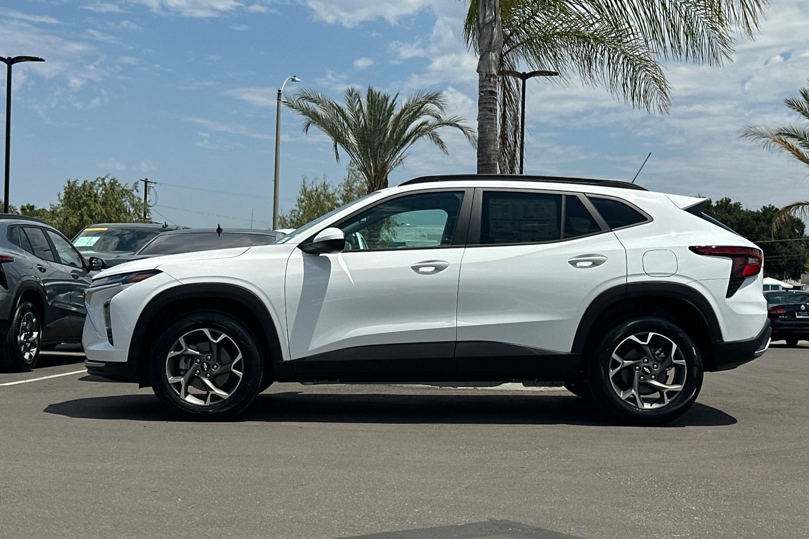 New 2026 Summit White Chevrolet LT image 7
