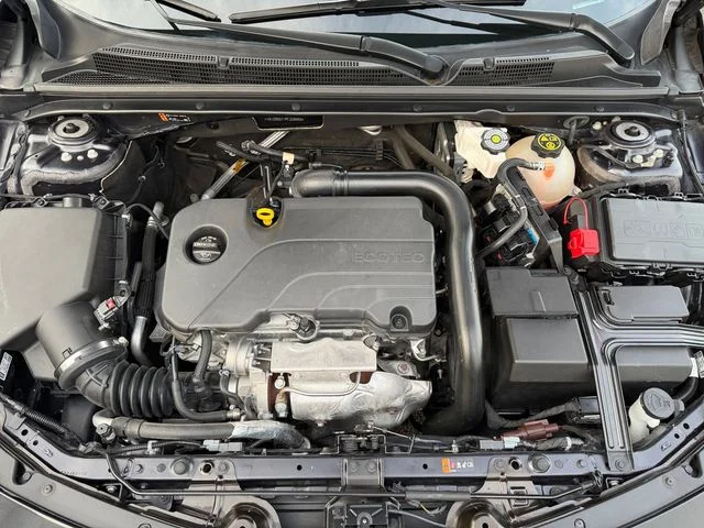 2023 Chevrolet Malibu 1LT - Photo 11