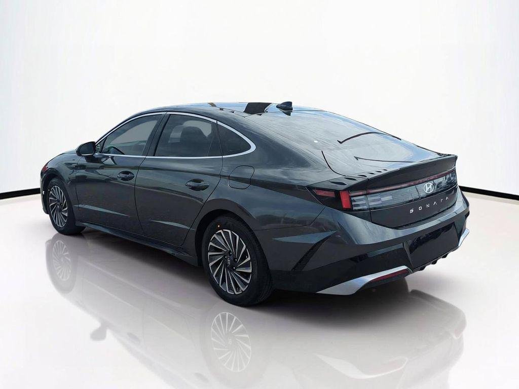 New 2026 Gray Hyundai SEL image 7