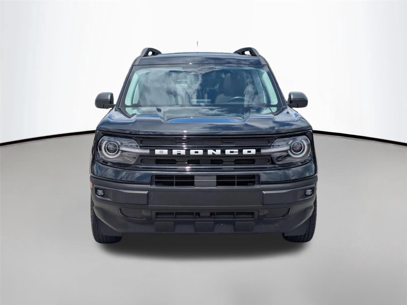 Used 2023 Shadow Black Ford Outer Banks image 2