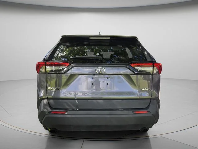 Used 2021 Gray Toyota XLE image 5