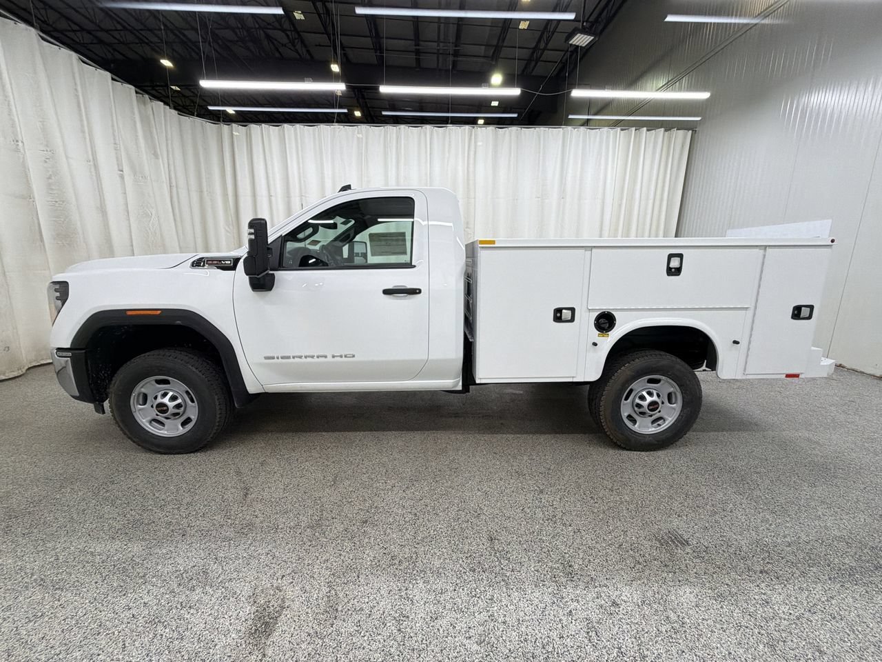 2026 GMC Sierra 2500HD Pro - Photo 6